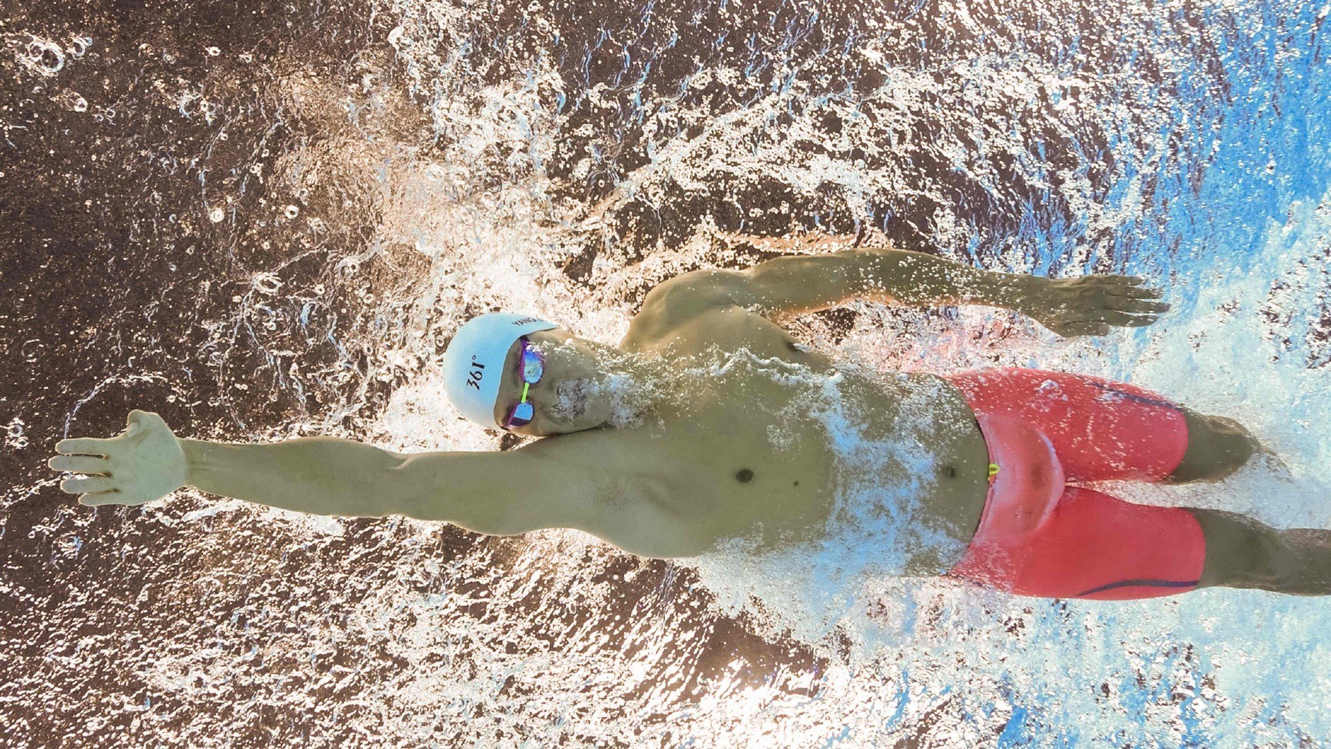 亚洲跨栏新星闪耀国际赛场，刷新个人最佳成绩